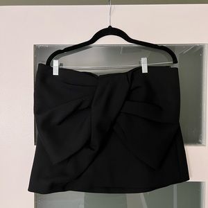 Marc jacobs black bow mini skirt size 8